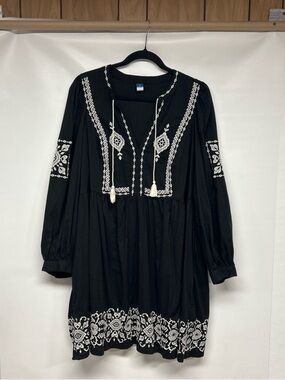 Old Navy Black Long-Sleeve Embroidered Peasant Dress